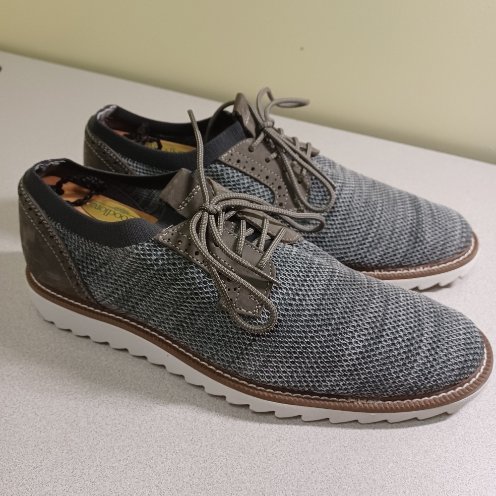 LIKE NEW Dockers Oxfords